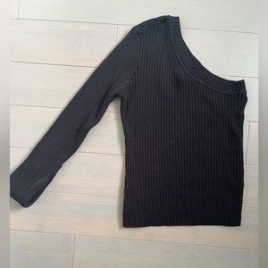 Lulus 1 shoulder sweater